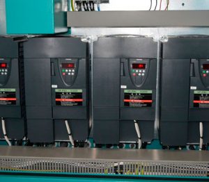 MÁQUINA DE INJEÇÃO TWIN/TRIS/POKER EM 150 - Image 5