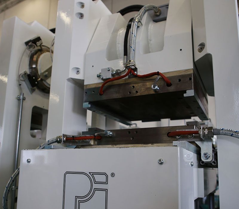 MÁQUINA DE INJEÇÃO DE BORRACHA TITAN B2/B4 - Image 5