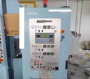 MÁQUINA DE INJEÇÃO MAINGROUP SP380/3 - Image 3
