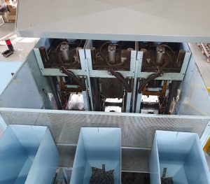 MÁQUINA DE INJEÇÃO MAINGROUP SP380/3 - Image 6